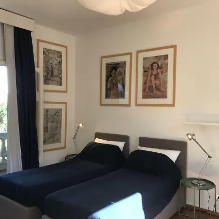 Sleeps 16 Wifi