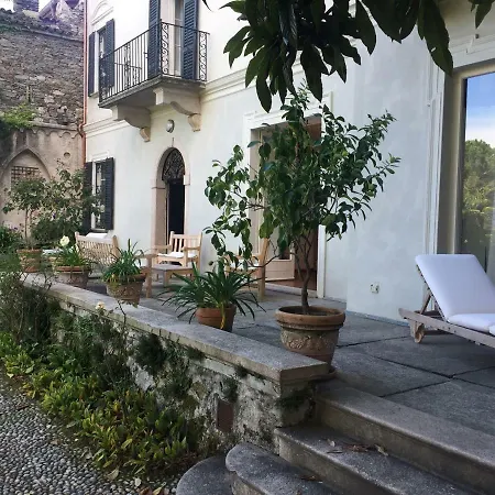 Sleeps 16 Wifi
